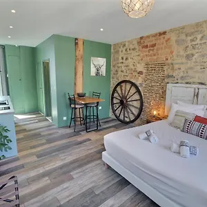  Appartement Centre-ville Avec Terrasse Rustique France